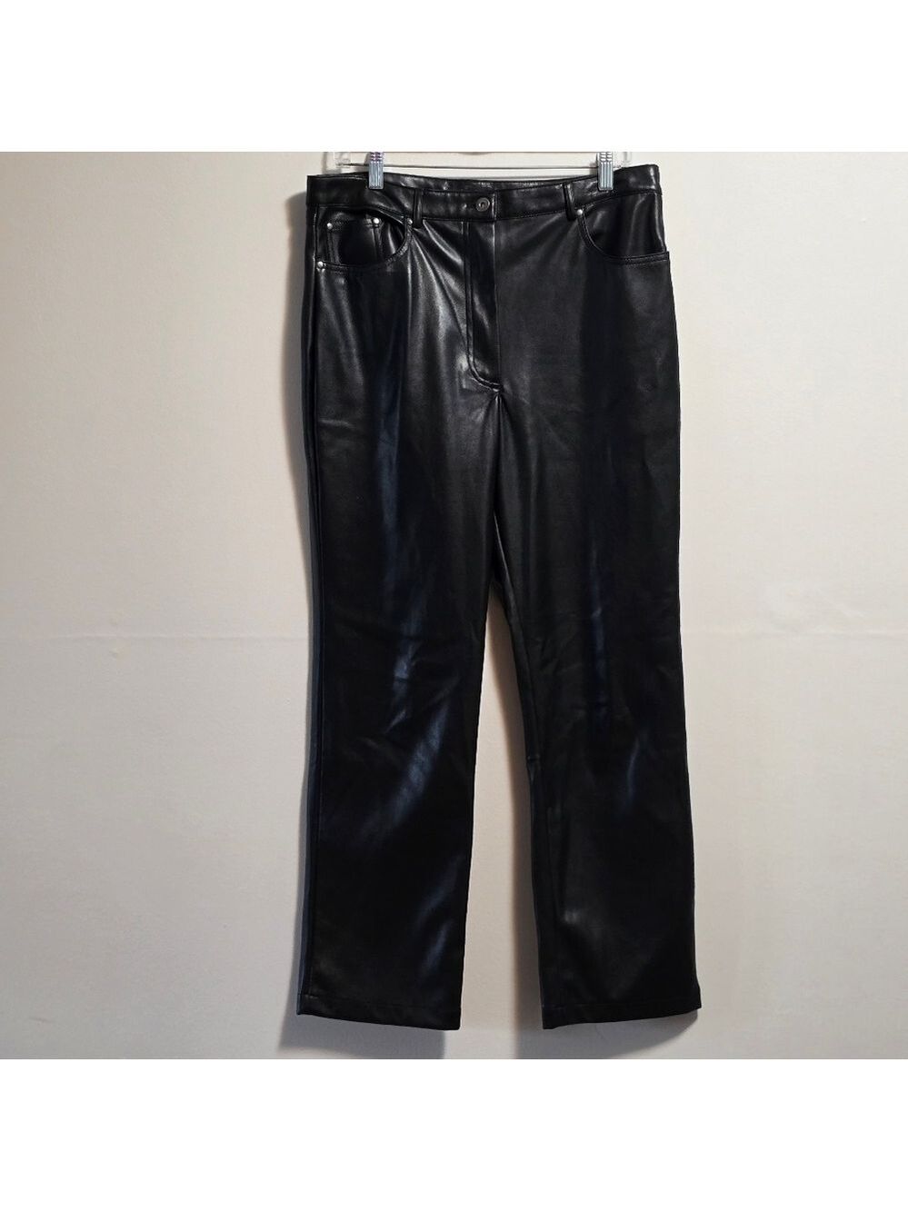 7 for all mankind faux leather smooth grain trousers size Large